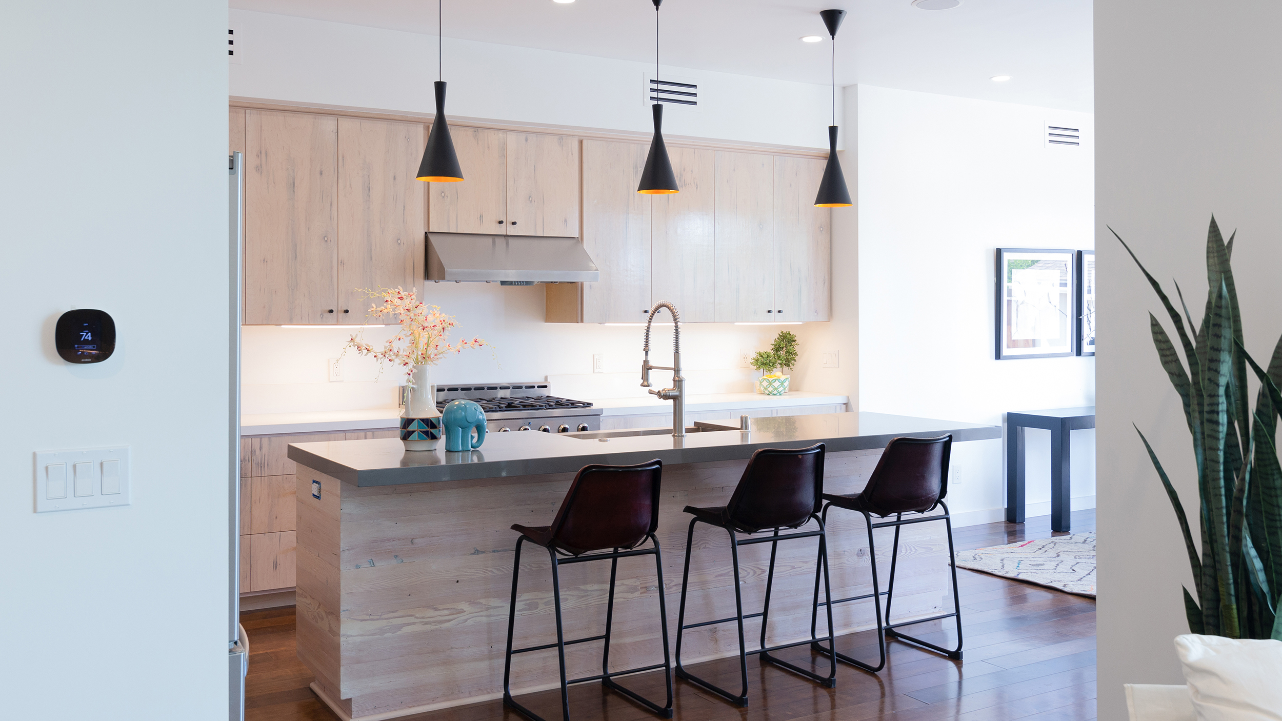 kitchen bar counter